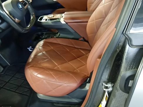 Certified 2023 BMW iX M60 w/ Executive Package AWD/4WD image 9
