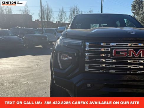 Used 2023 GMC Canyon Denali image 13
