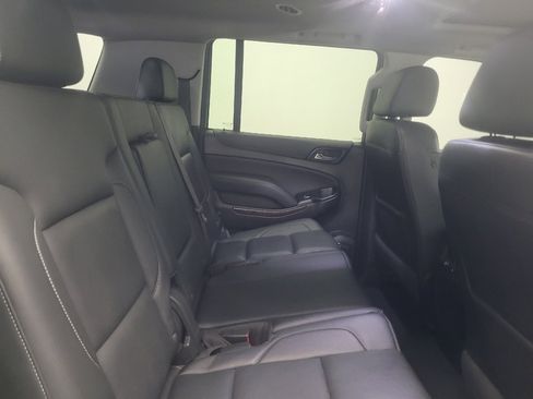 Used 2019 GMC Yukon XL SLT w/ Open Road Package AWD/4WD image 19