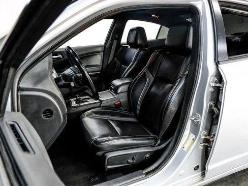 Used 2022 Dodge Charger SXT w/ Leather Interior Group RWD image 38