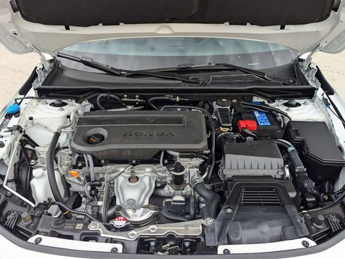 Used 2025 Honda Civic Sport image 31