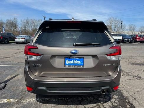 Used 2023 Subaru Forester Limited image 3
