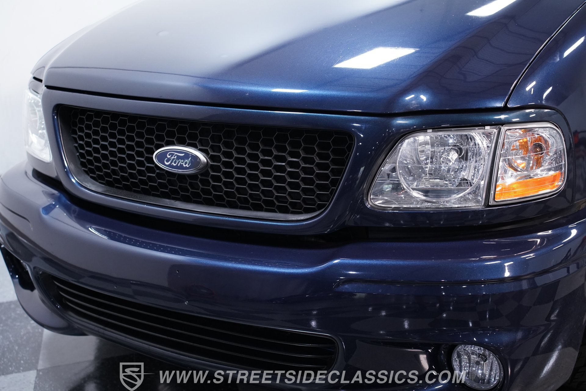 Used 2002 Ford F150 Lightning RWD image 18