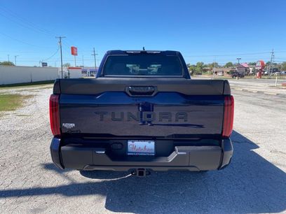 New 2026 Toyota Tundra SR5 w/ SR5 Premium Package