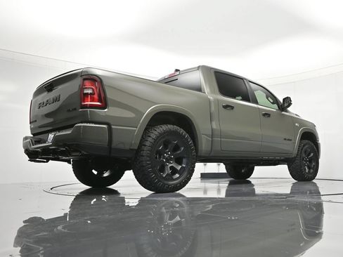 New 2026 RAM 1500 4x4 Crew Cab image 39