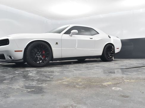 Used 2018 Dodge Challenger R/T Scat Pack w/ Dynamics Package image 46