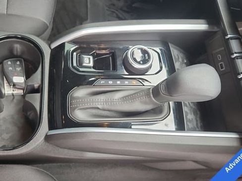 Used 2023 Chevrolet Colorado Trail Boss w/ LPO, Dark Essentials Package image 15