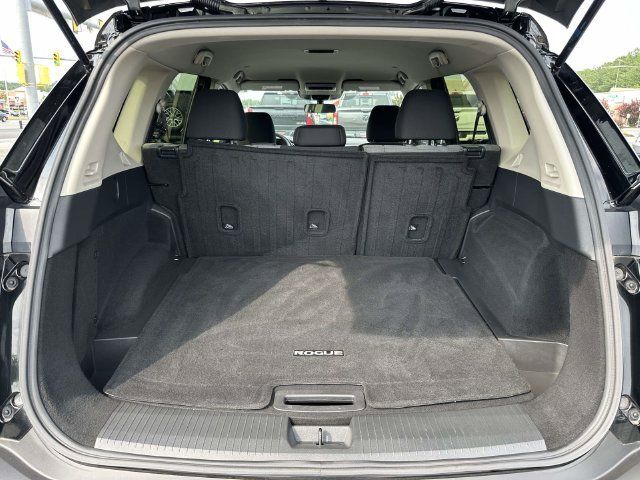 Used 2023 Nissan Rogue SV AWD/4WD image 13