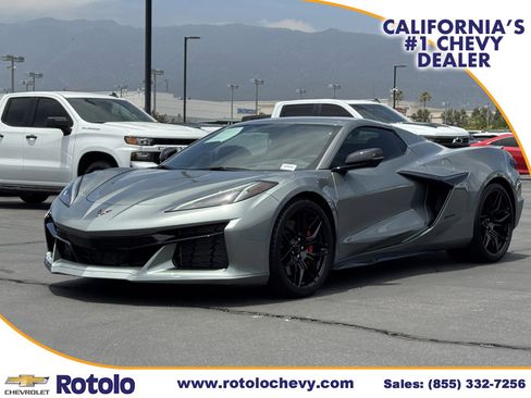 Used 2023 Chevrolet Corvette Z06 RWD image 3