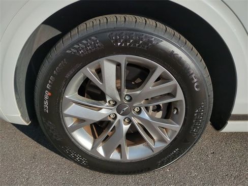 Certified 2022 Genesis GV70 2.5T image 10