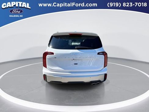 Used 2024 Kia Telluride S w/ S Sunroof Package FWD image 7