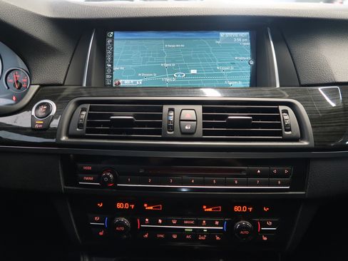 Used 2014 BMW 550i Sedan RWD image 16
