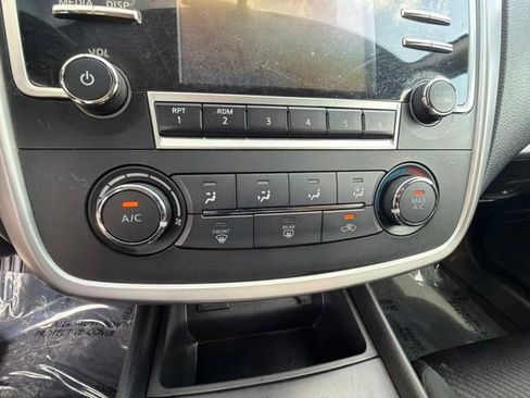 Used 2017 Nissan Altima 2.5 SR FWD image 21