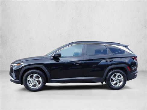 Used 2024 Hyundai Tucson SEL FWD image 2
