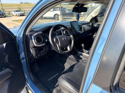 Used 2019 Toyota Tacoma SR5 RWD image 20