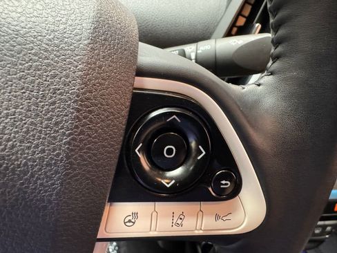 Used 2019 Toyota Prius Prime FWD image 14
