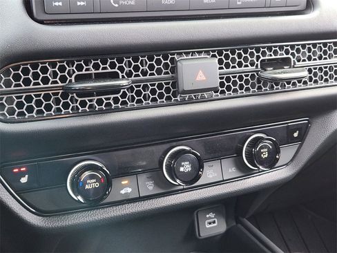 Used 2025 Honda HR-V Sport image 20