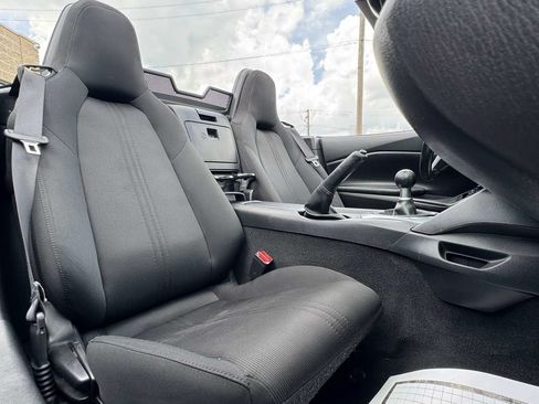 Used 2016 MAZDA MX-5 Miata Sport RWD image 31