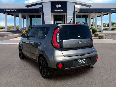 Used 2019 Kia Soul FWD image 6