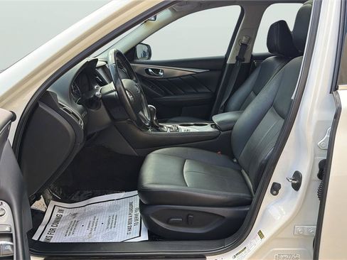 Used 2015 INFINITI Q50 AWD w/ Moonroof Package image 11