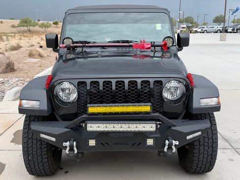 Used 2023 Jeep Gladiator Sport w/ Trailer Tow Package AWD/4WD image 3