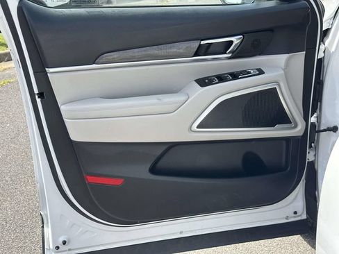 Used 2020 Kia Telluride EX w/ EX Premium Package FWD image 13