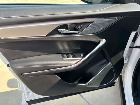 Used 2024 Jaguar F-PACE R-Dynamic S image 22