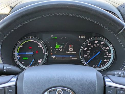 Used 2021 Toyota Highlander Platinum image 32