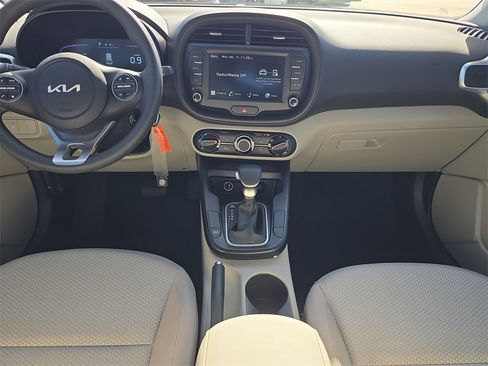 New 2025 Kia Soul LX image 16