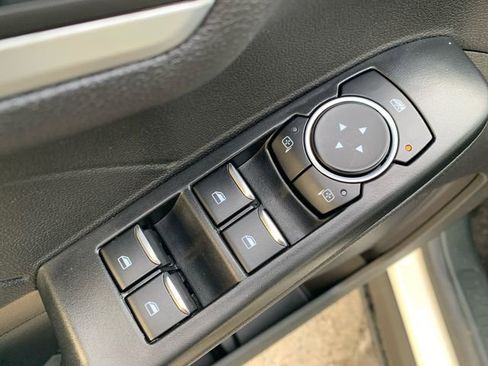 Used 2024 Ford Escape Platinum image 25