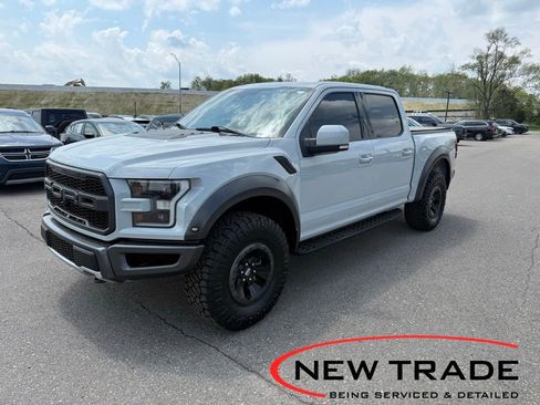 Used 2017 Ford F150 Raptor w/ Equipment Group 802A Luxury AWD/4WD image 1