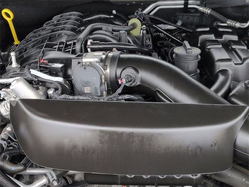 Used 2024 Dodge Durango GT image 37