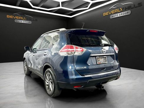 Used 2016 Nissan Rogue SL w/ SL Premium Package image 3
