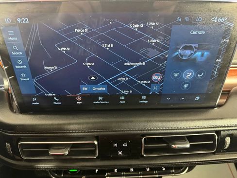 Used 2021 Lincoln Nautilus Reserve w/ Monochromatic Package image 19