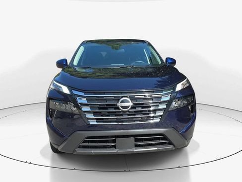 Used 2026 Nissan Rogue SV FWD image 11