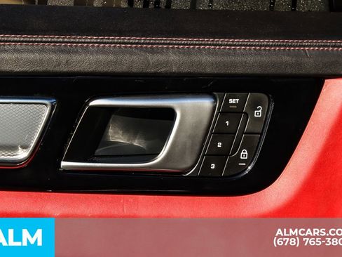 Used 2023 Porsche Cayenne S Platinum w/ Premium Package Plus image 39