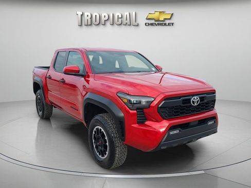 Used 2024 Toyota Tacoma TRD Off-Road AWD/4WD image 4