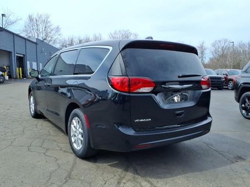 New 2026 Chrysler Voyager LX image 4
