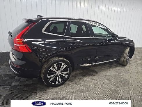 Used 2023 Volvo XC60 B5 Plus w/ Climate Package AWD/4WD image 3