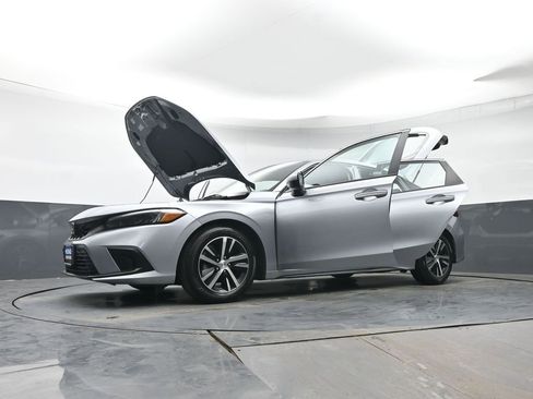 Used 2024 Honda Civic LX image 41