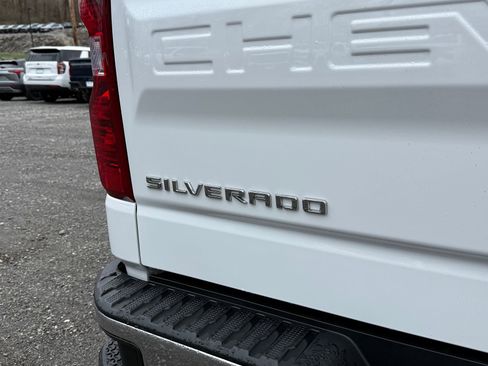 Used 2023 Chevrolet Silverado 1500 LT image 10