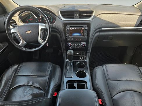 Used 2014 Chevrolet Traverse LT AWD/4WD image 25