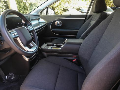 Used 2026 Hyundai Ioniq 9 SE AWD/4WD image 18