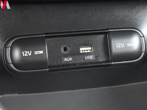 Used 2019 Kia Soul + image 23