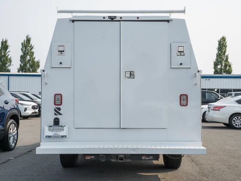 Used 2024 Chevrolet Express 3500 w/ Power Convenience Package RWD image 6