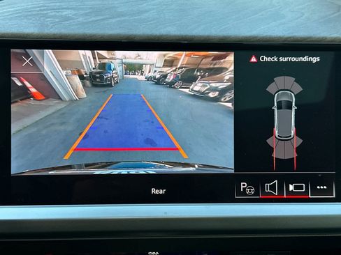 Used 2023 Audi Q4 e-tron Premium Plus w/ Premium Plus image 20