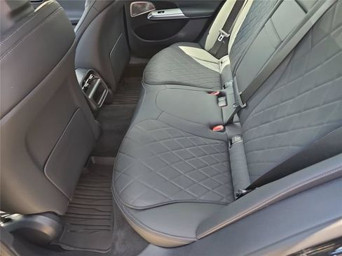 Used 2026 Mercedes-Benz E 450 4MATIC All-Terrain Wagon image 16