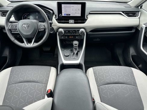 Used 2024 Toyota RAV4 XLE w/ Convenience Package AWD/4WD image 13
