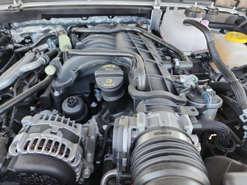 New 2025 Jeep Wrangler Unlimited Rubicon w/ Technology Group image 23