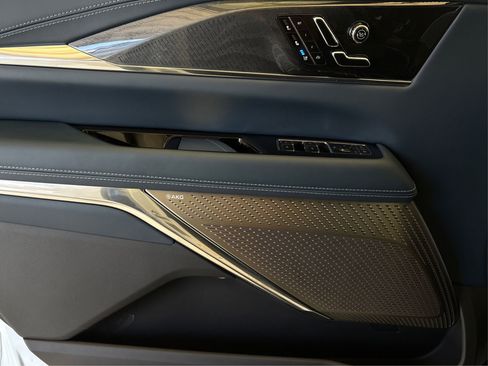 New 2026 Cadillac Escalade IQL Luxury image 21